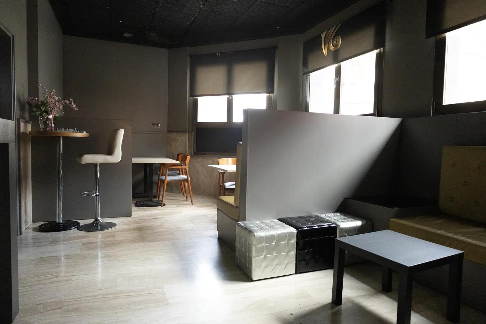 Hotel Sant Celoni Buitenkant foto